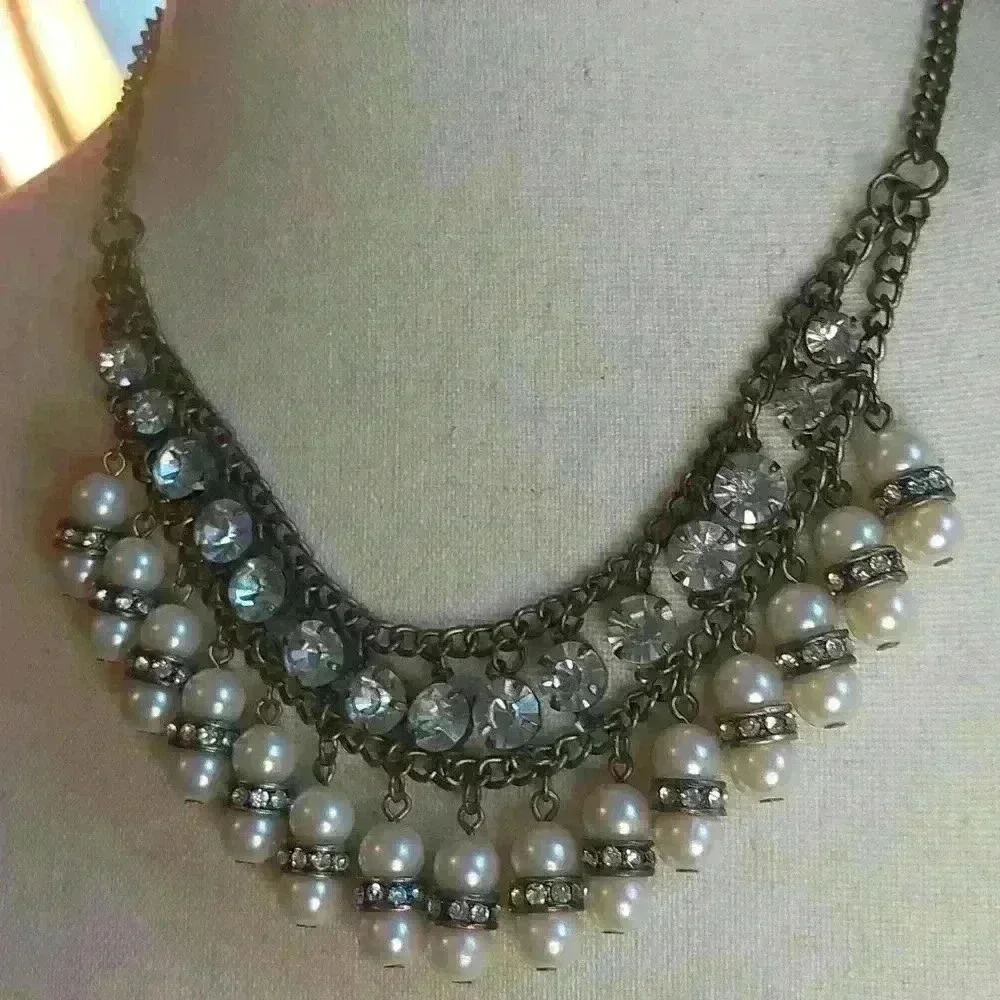 Unique pearl necklace